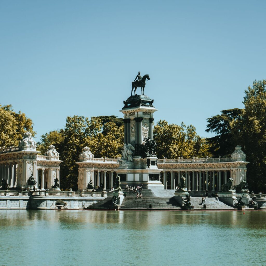 Comparativa de opciones de retiro anticipado: pros y contras 1 pexels photo 22065455